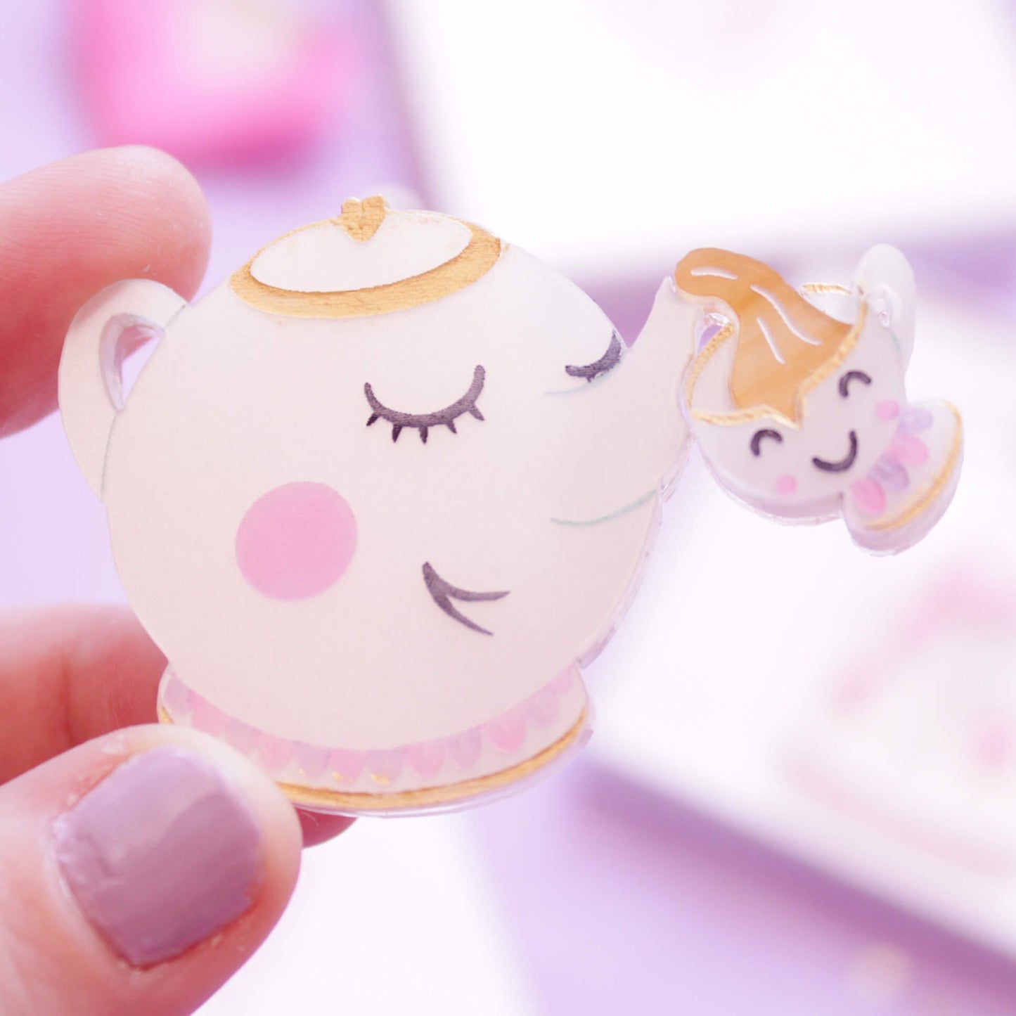 Mrs Potts Brooch