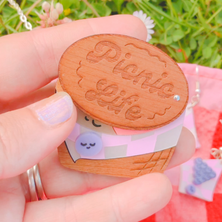 Picnic Basket Brooch