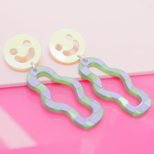 Smiley Vibes Earrings