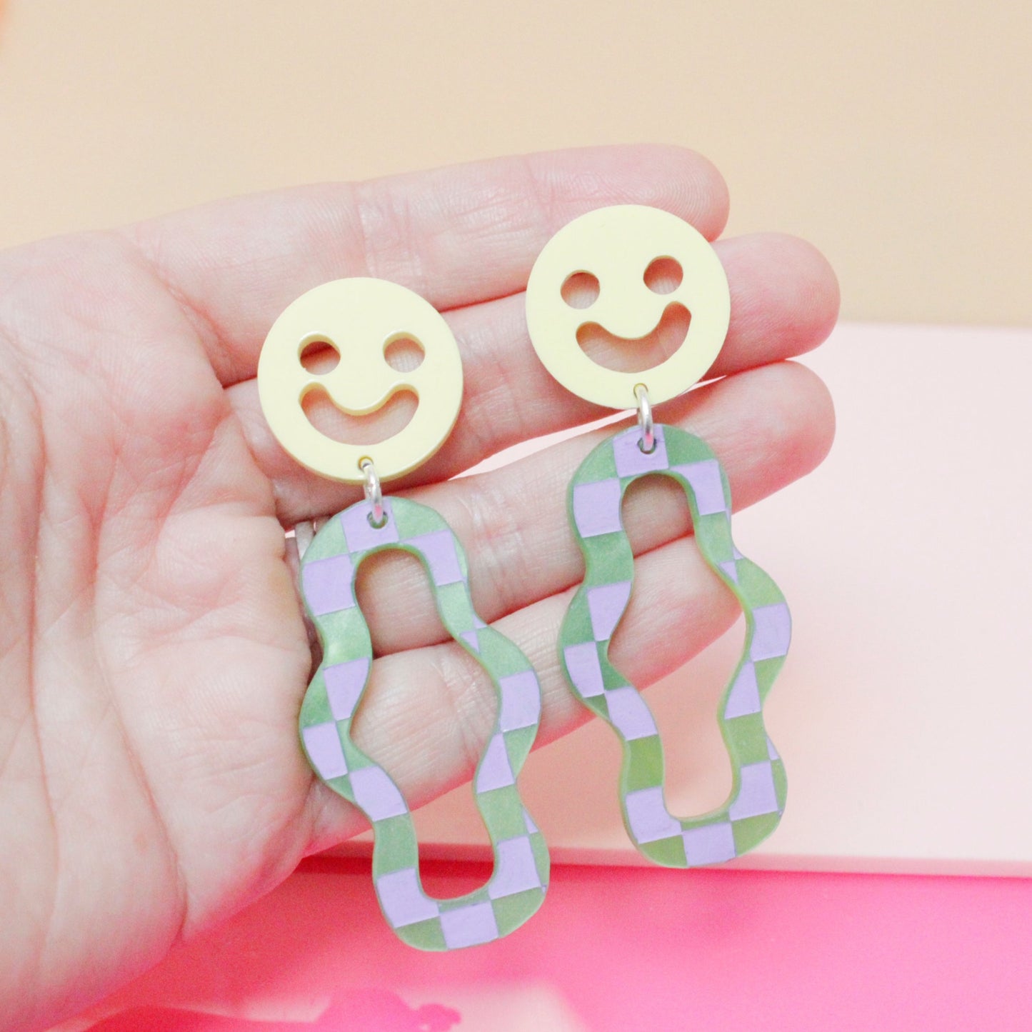 Smiley Vibes Earrings